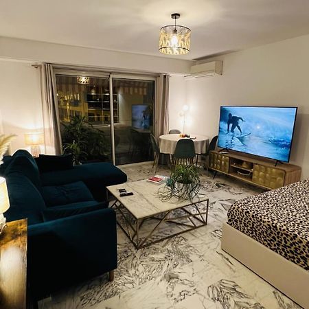 John Homestay Room In Nizza Exterior foto